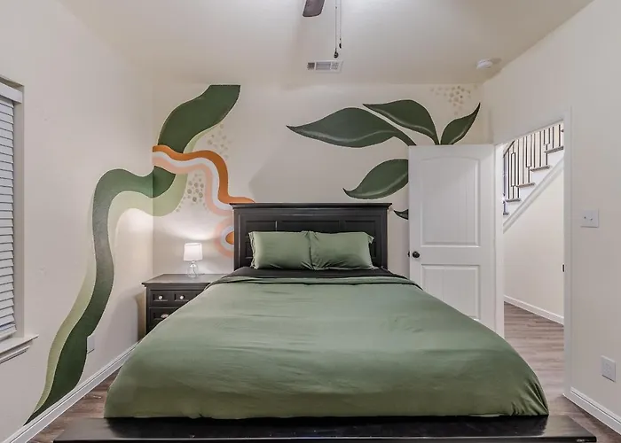 The Urban Haven Of Worth * Fort Worth